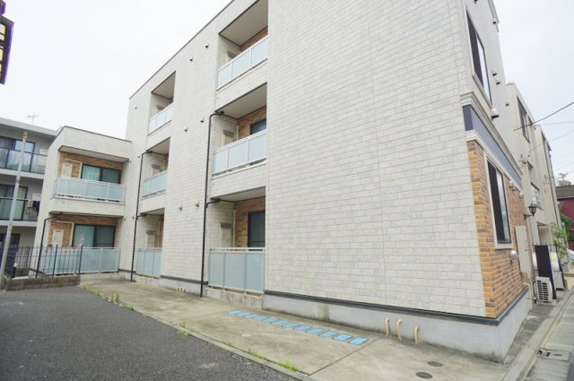 西糀谷３　一棟収益の外観|京浜急行空港線「大鳥居」駅徒歩4分
京浜急行空港線「糀谷」駅徒歩10分