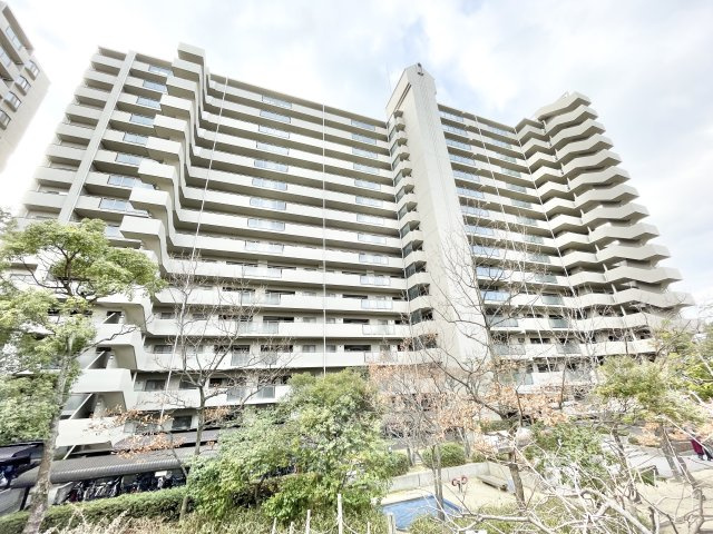 オークヒルズ香里四番館の外観|建物外観を気になさる方へ、見た目の良い物件です