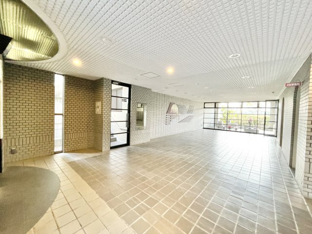 オークヒルズ香里四番館のエントランス|エントランスです