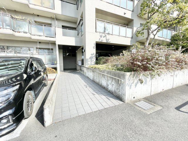 オークヒルズ香里四番館