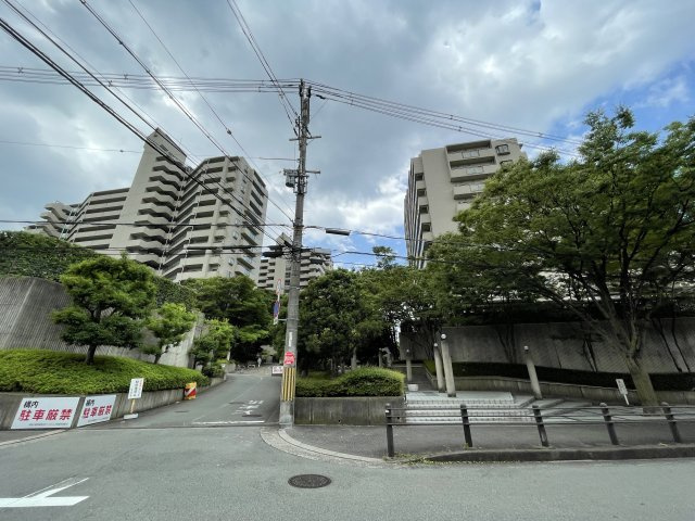 オークヒルズ香里四番館の周辺