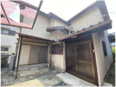 津市場借家の外観