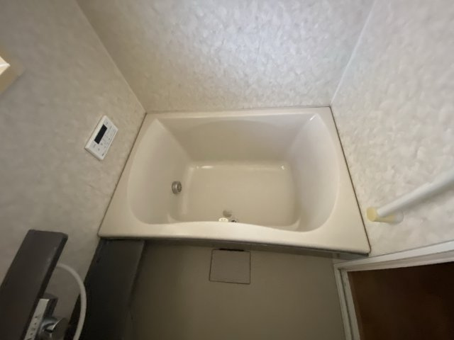津市場借家の浴室