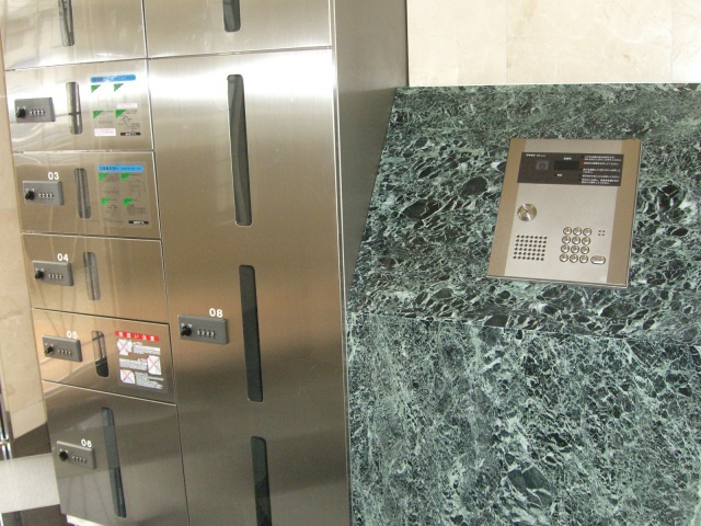 グランカーサ三篠のエントランス