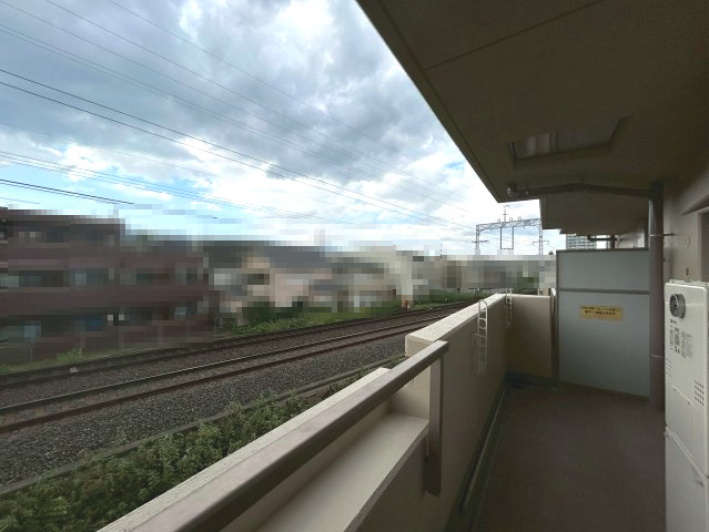 【価格改定】グランエスパス長岡天神のバルコニー|洗濯物を干すことが可能です。