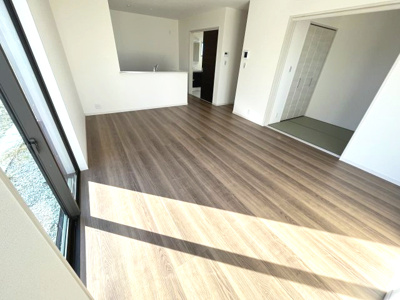 【居間・リビング】 | 【20万円ｷｬｯｼｭﾊﾞｯｸ対象物件】リーブルガーデン北葛城郡広陵町萱野3期全4棟 3号棟