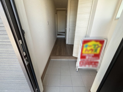 【玄関】 | 【20万円ｷｬｯｼｭﾊﾞｯｸ対象物件】リーブルガーデン北葛城郡広陵町萱野3期全4棟 3号棟