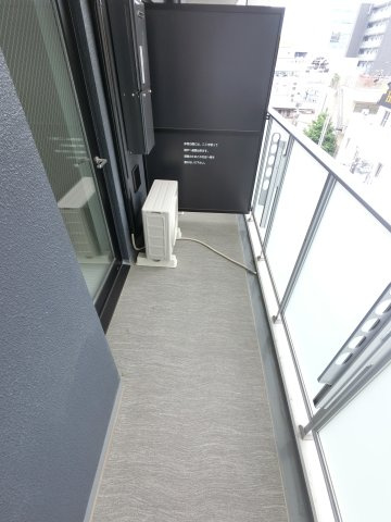 Alivis船橋Eastのバルコニー