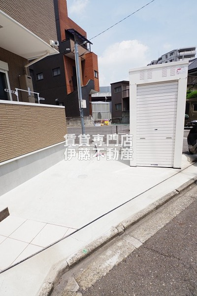 MOVE上飯田の駐車場