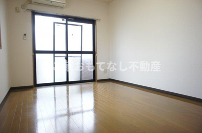 【居間・リビング】 | セシボンⅢ | ※写真は別号室