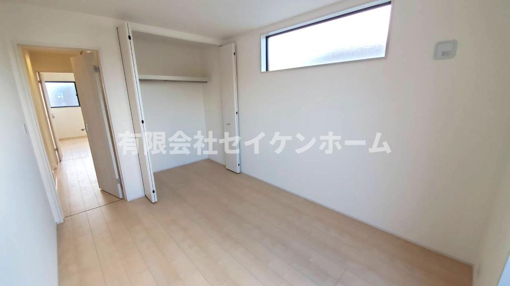 Livele　Garden　深谷市東大沼の洋室