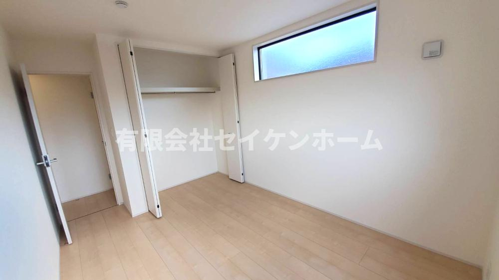 Livele　Garden　深谷市東大沼の洋室