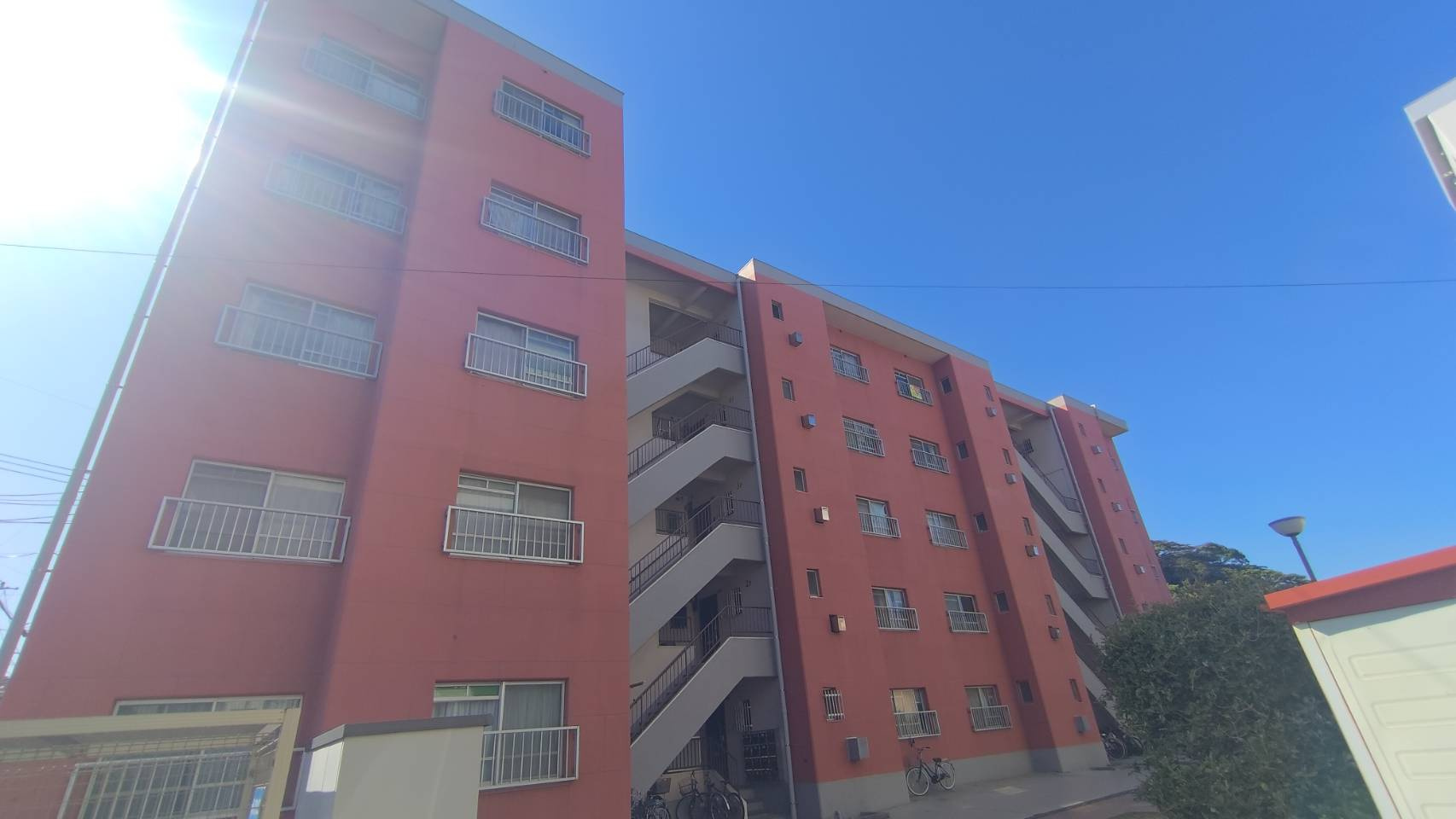 エメラルドマンション牧山Ｃ棟の外観|建物外観を気になさる方へ、見た目の良い物件です