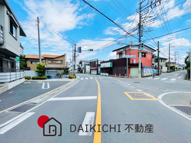 【前面道路含む現地写真】 | 白岡市白岡11期　Erde  新築戸建　全5棟　5号棟