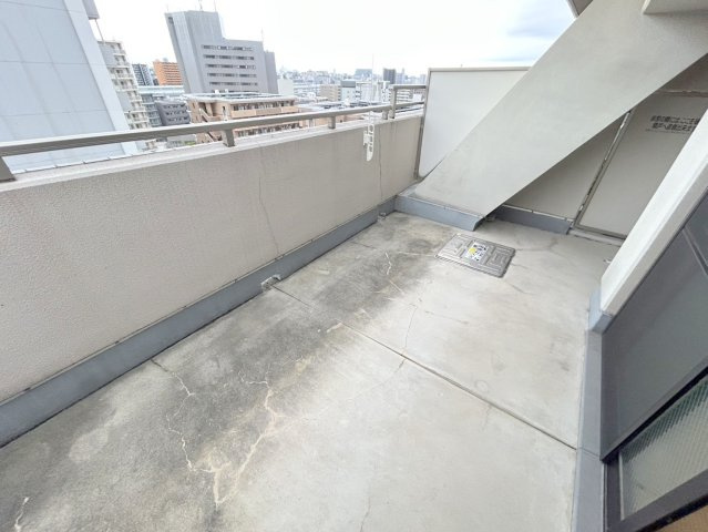 ディアコート新大阪のバルコニー