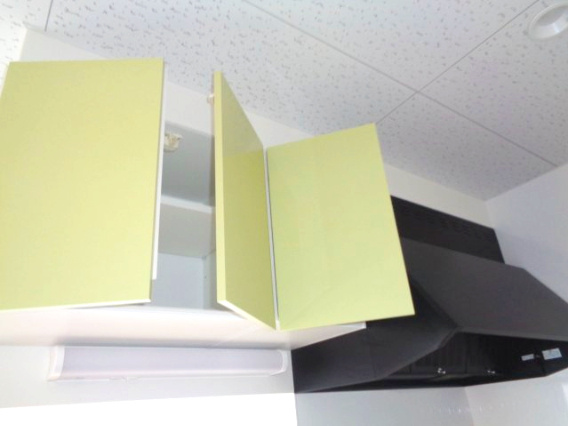 和福の収納|吊戸棚