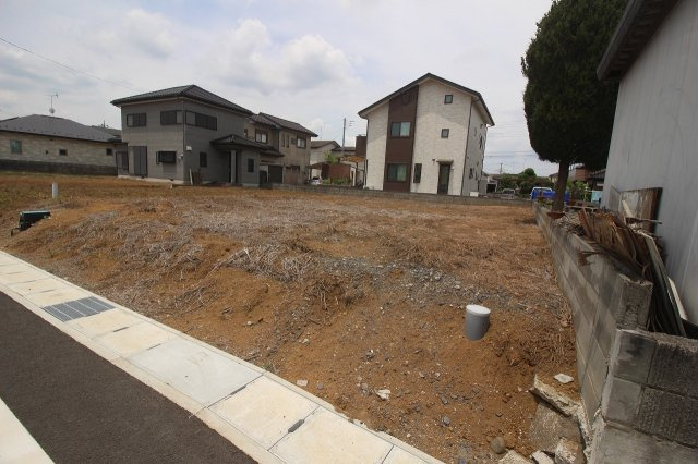 《分譲地》小山市間々田　全2区画の外観|東側より（2023年6月撮影）