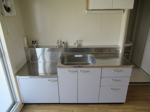 兵庫県公社　明舞北１A号棟のキッチン|使いやすいキッチンです