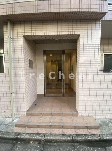 オーラムコートのエントランス