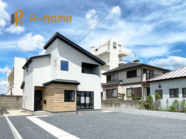 笠間市笠間1期　新築戸建て　2号棟の外観|ご予約を頂ければ、『平日』はもちろん『早朝』や『夜間』もご見学可能です♪お気軽にお申し付けください♪