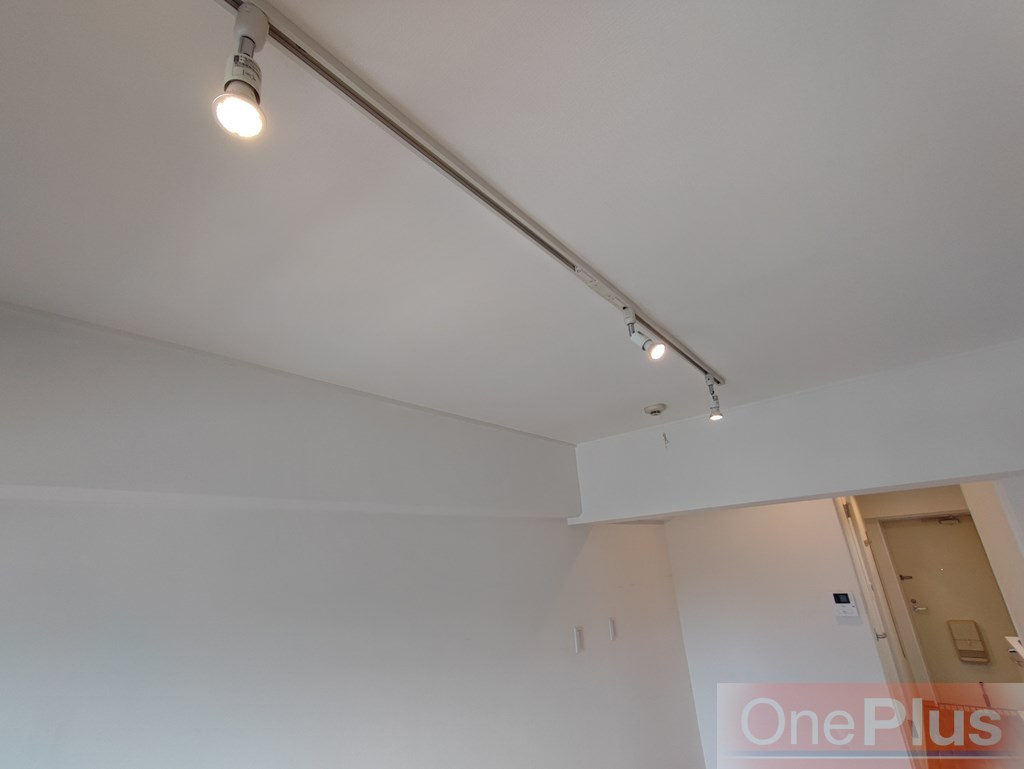 ビューライフ六甲の内装|明るい色調の室内です