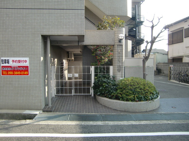 ビューライフ六甲のエントランス|建物の内部です