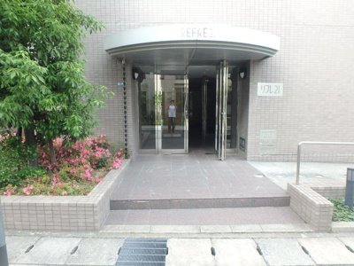 【エントランス】 | リフレ２１ | ゆとりのあるエントランスです