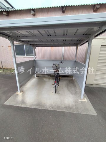 ラヴィータミユキの駐車場