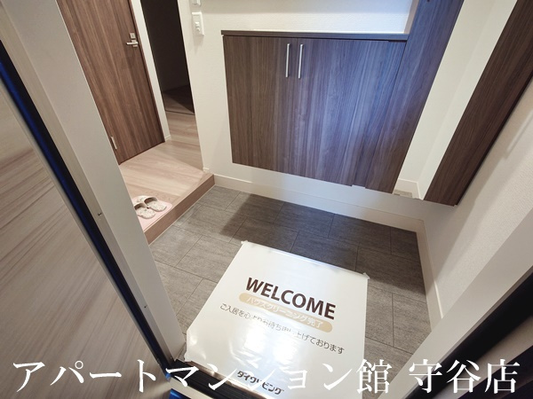 E’clat（エクラ）の玄関