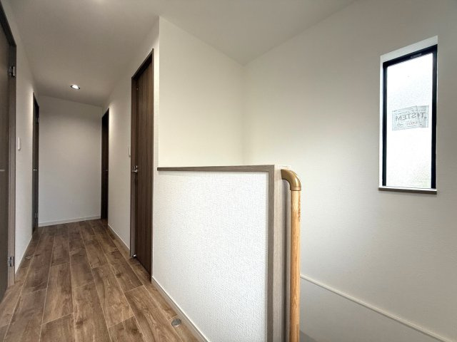 安岡駅前　中古物件の玄関