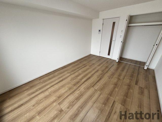 カレン石橋の居間・リビング