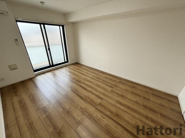 カレン石橋の居間・リビング