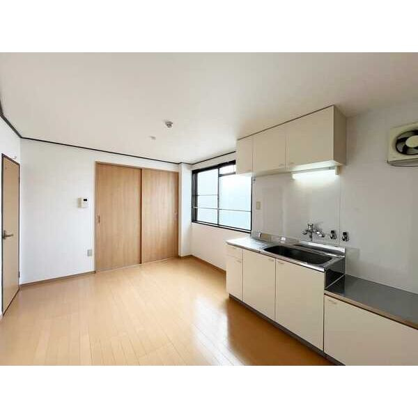 高木ハイツの居間・リビング