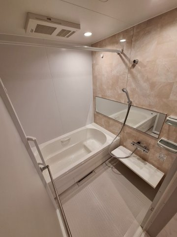 Ｃａｒｓ　Ｗａｙの浴室