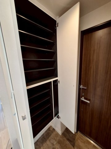 Ｃａｒｓ　Ｗａｙの収納