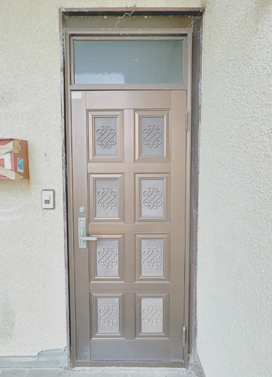 富士市宮島　中古戸建R　のエントランス|リフォーム前　