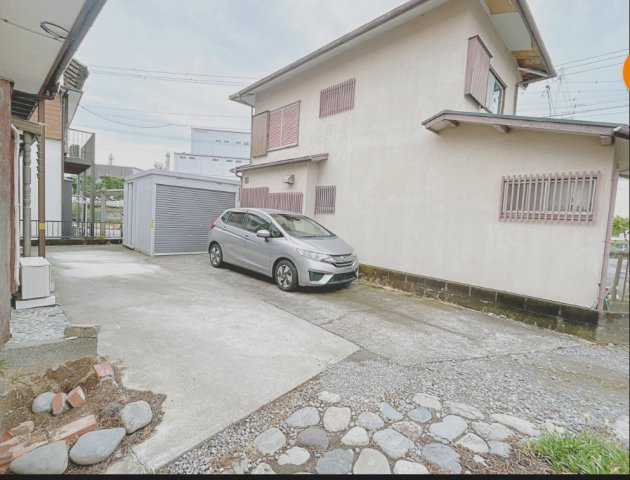 富士市宮島　中古戸建R　の駐車場