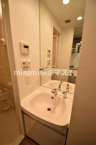 プレサンス梅田東ディアロの洗面所