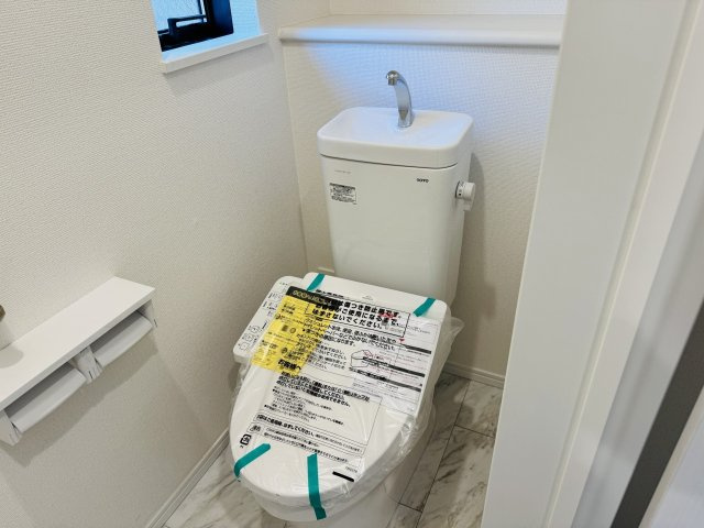 八王子市　北野町　新築一戸建て　６期のトイレ|～暖房温水洗浄機能付きトイレ　冬場は特に嬉しい機能ですね～