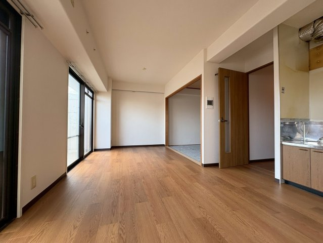 カデット真趣園宝塚の居間・リビング|使いやすいリビングです