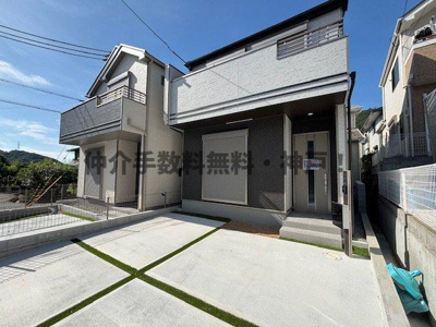 【外観】 | 神戸市須磨区禅昌寺町1丁目　新築戸建2号棟　仲介手数料無料！ | 外観は落ち着いています