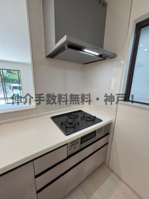 【キッチン】 | 神戸市須磨区禅昌寺町1丁目　新築戸建2号棟　仲介手数料無料！ | キッチンです