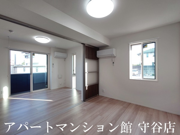 E’clat（エクラ）の内装