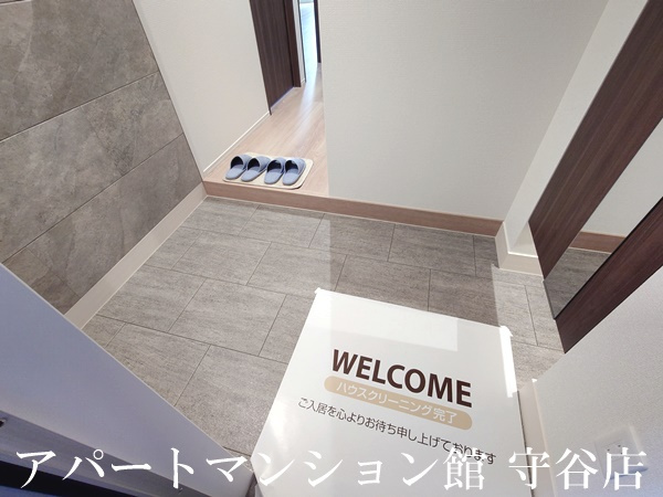 E’clat（エクラ）の玄関