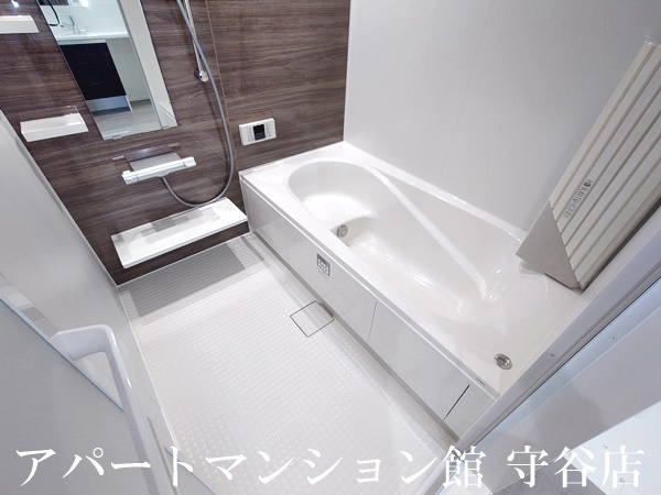 E’clat（エクラ）の浴室