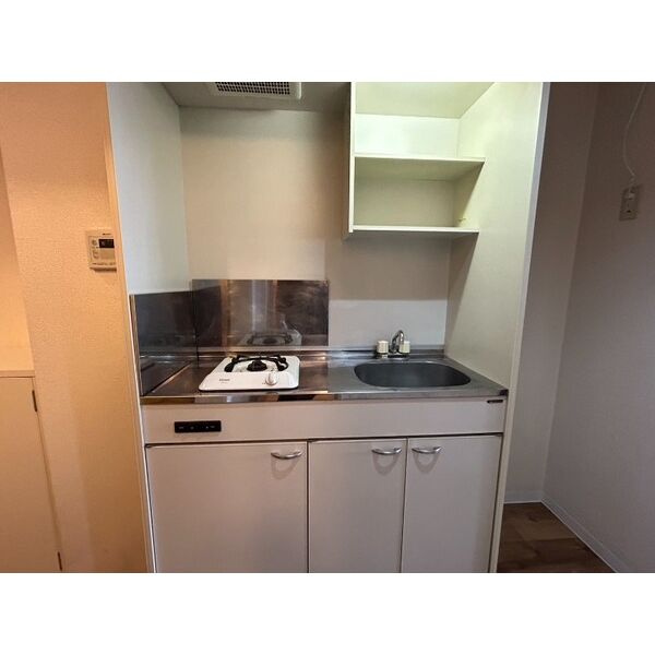 新大阪セレニテのキッチン