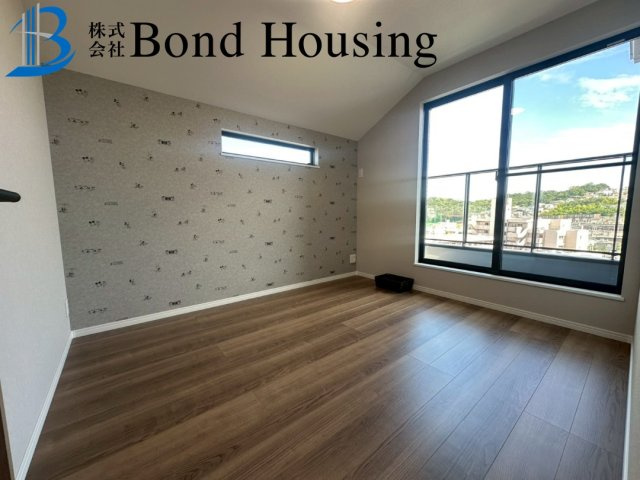 「お車並列2台可」「眺望良好」 南多聞台 限定1棟の洋室