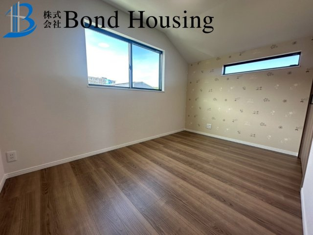 「お車並列2台可」「眺望良好」 南多聞台 限定1棟の洋室