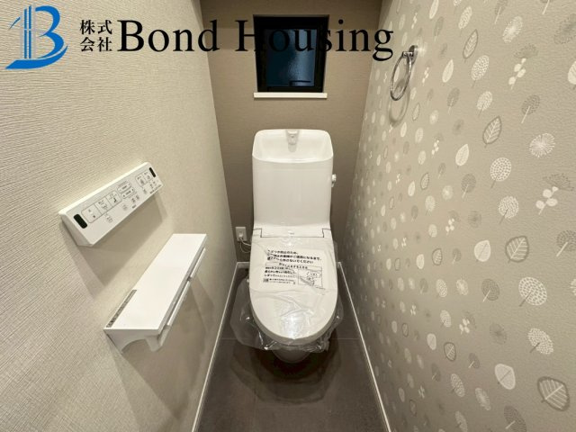 「お車並列2台可」「眺望良好」 南多聞台 限定1棟のトイレ