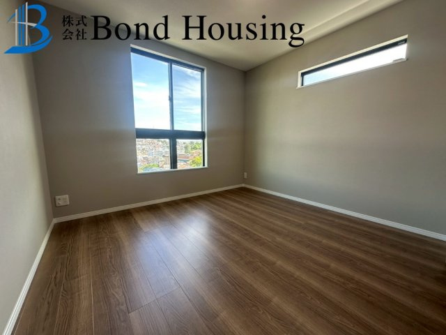 「お車並列2台可」「眺望良好」 南多聞台 限定1棟の洋室